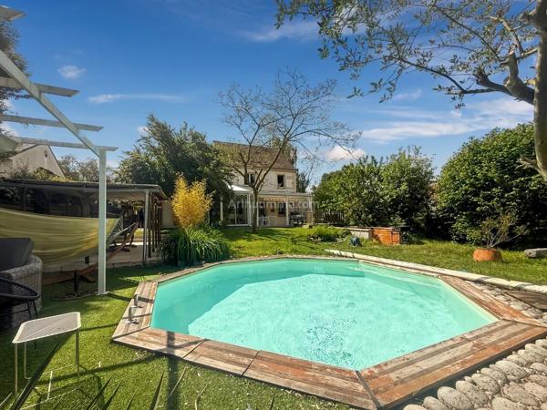 Vente                                                      Maison
                        
                     7 pièces                      181 m2                     à Thorigny-sur-Marne