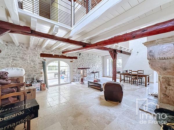 MAISON CHEZERY FORENS  270 m2