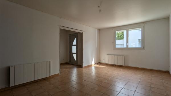 Maison mitoyenne 85 m² , 3 chambres à Val-de-Reuil