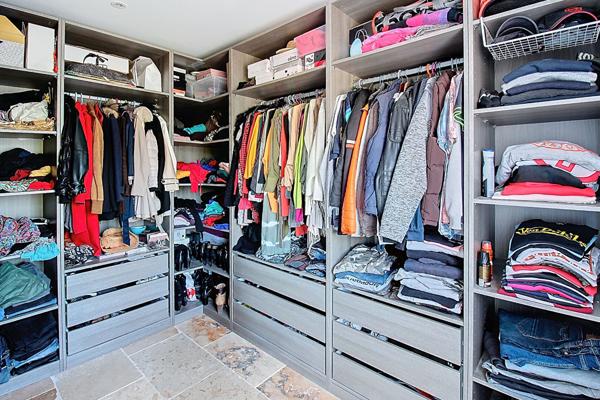 A VENDRE EN EXCLUSIVITÉ ! DRAGUIGNAN MAISON 4 CHAMBRES avec GARAGE sur terrain CLOS d'un hectare