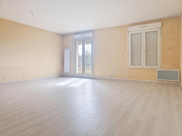 APPARTEMENT TYPE 4 AVEC PARKING PROCHE GARE
