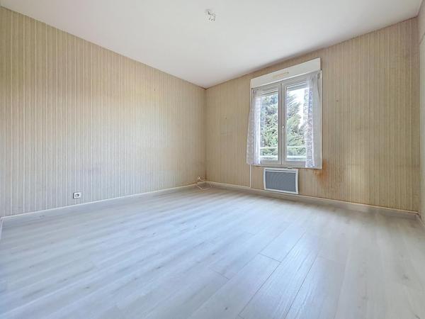 APPARTEMENT TYPE 4 AVEC PARKING PROCHE GARE