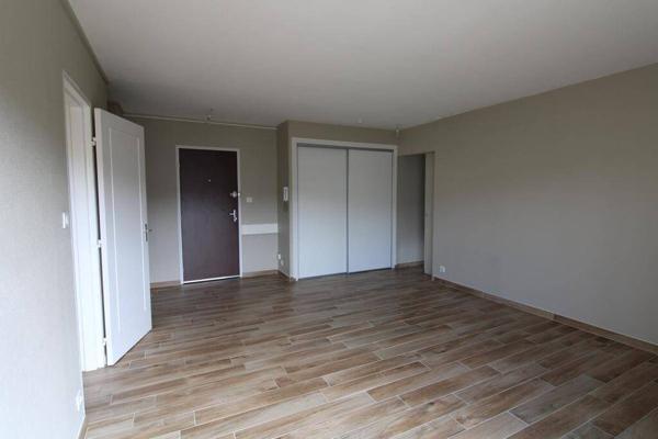RESIDENCE LE NORMANDIE - F2 AVEC BALCON ET PLACE DE PARKING