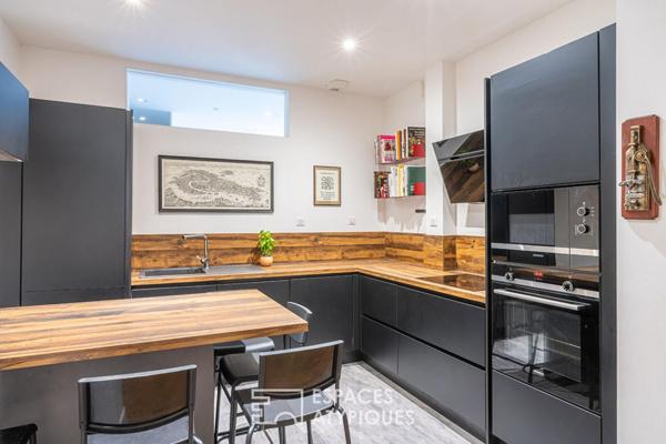 Appartement familial de style haussmannien avec balcon