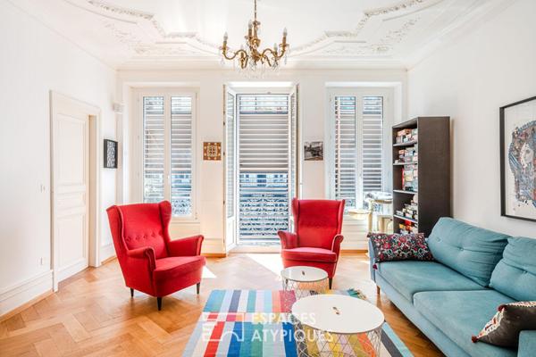 Appartement familial de style haussmannien avec balcon