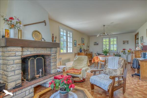 Maison à vendre |  Castillonnès |  8 pièces | 178 m²