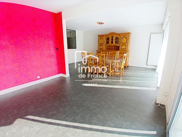 Appartement Laval  Rive droite proche centre ville