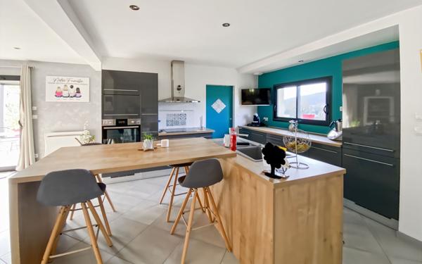 Maison à vendre    6 pièces • 128 m2 Les Andelys