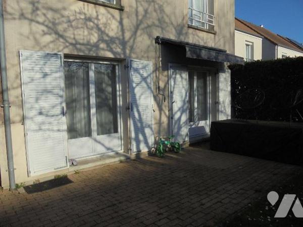 Maison à Vendre à La Chapelle-Saint-Mesmin (45380) en Loiret (45)

Pavillon en très bon état ...