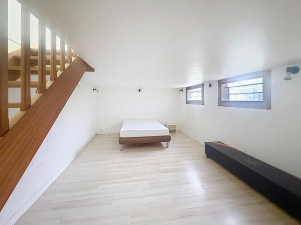 À vendre - Immeuble 100 m² situé à Tours (37000)