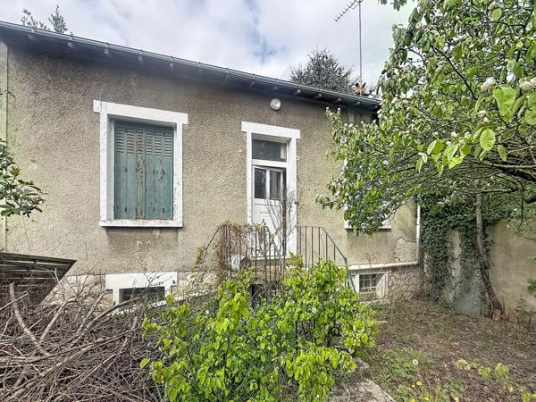 À vendre - Immeuble 100 m² situé à Tours (37000)