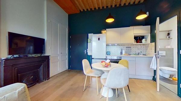 30 cours d’Herbouville Lyon 69004 – T2 Meublé – 890 CC