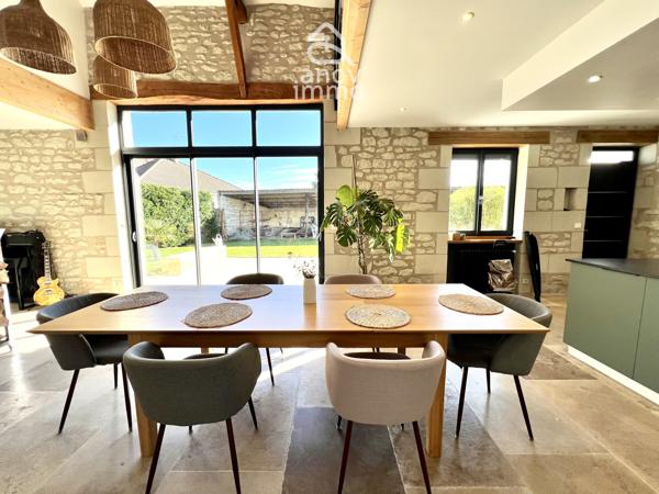 Propriete
                                                                                                                                                                                                                                                                                                                        8 pièce(s)                                                                                                                                                                                                          5 chambre(s)                                                                                                                                                                                                          210  m²