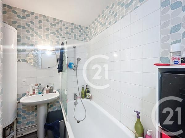 Appartement F3 à vendre  3 pièces - 57 m2 LE MESNIL ESNARD - 76