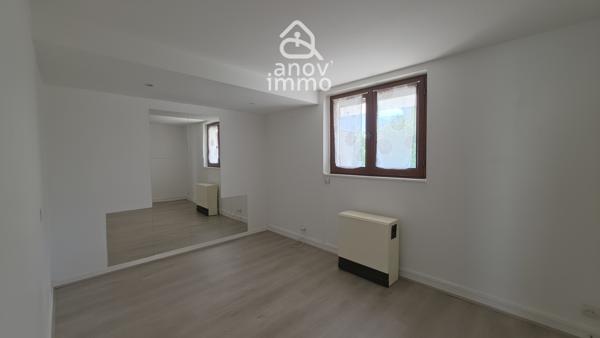 Maison
                                                                                                                                                                                                                                                                                                                        5 pièce(s)                                                                                                                                                                                                          4 chambre(s)                                                                                                                                                                                                          150  m²