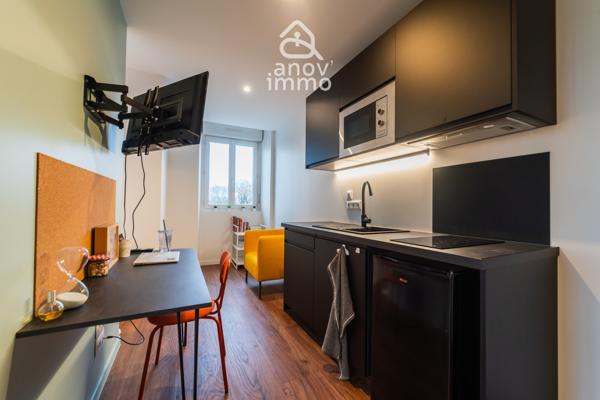 Studio
                                                                                                                                                                                                                                                                                                                        1 pièce(s)                                                                                                                                                                                                          1 chambre(s)                                                                                                                                                                                                          30  m²