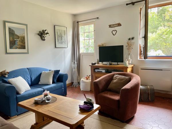Maison
                                                                                                                                                                                                                                                                                                                        4 pièce(s)                                                                                                                                                                                                          1 chambre(s)                                                                                                                                                                                                          65  m²