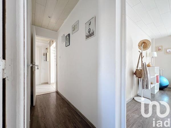 Appartement 3 pièces de 56 m² à Salon-de-Provence (13300)