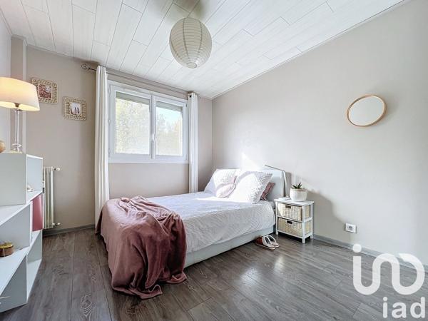 Appartement 3 pièces de 56 m² à Salon-de-Provence (13300)