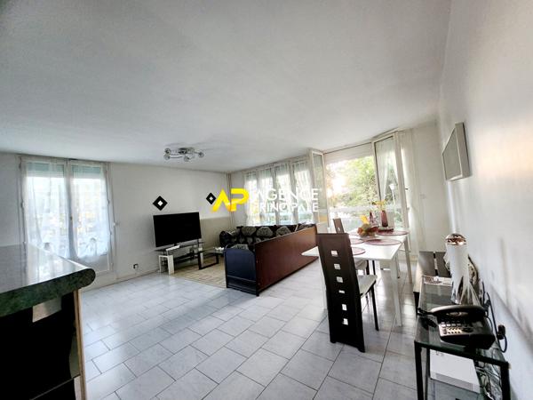 Appartement 4 pièces, 2 chambres, balcons, parking, box et cave à Argenteuil - Hauts Côteaux €230 000 ** - Référence 4465