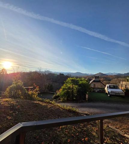 Location Maison 3 pièces 78 m2 à Averan