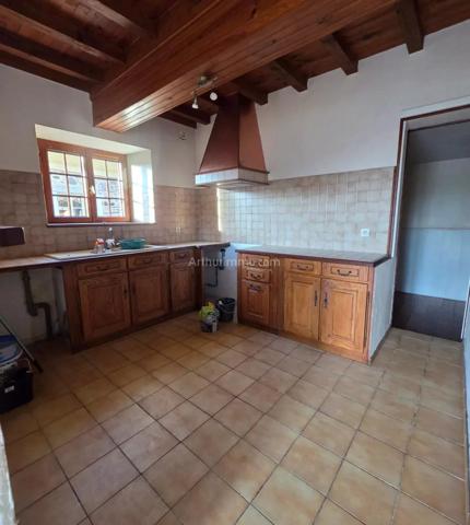 Location Maison 3 pièces 78 m2 à Averan