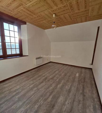 Location Maison 3 pièces 78 m2 à Averan