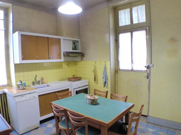 Maison en pierre 4 pièces DIJON (21) 85 m2 proche CHU avec jardin et garage