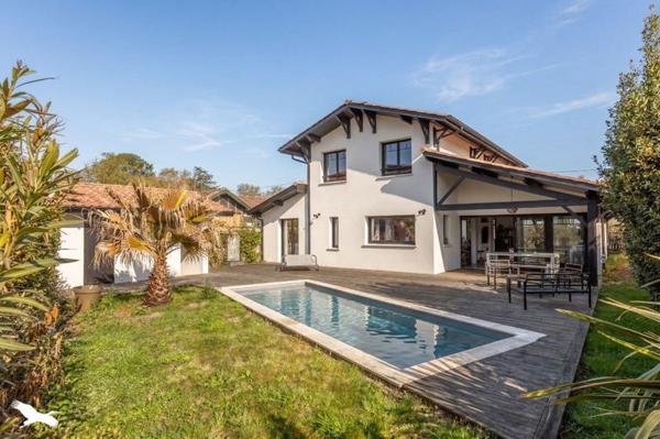 Maison à vendre |  Andernos-les-Bains |  6 pièces | 141 m²