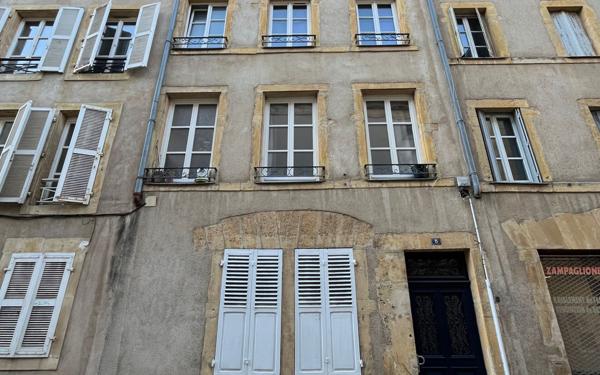 Appartement à louer    1 pièce • 47 m2 Metz
