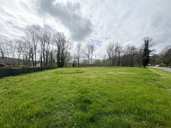 DOURDAN 5 Min - Terrain à bâtir