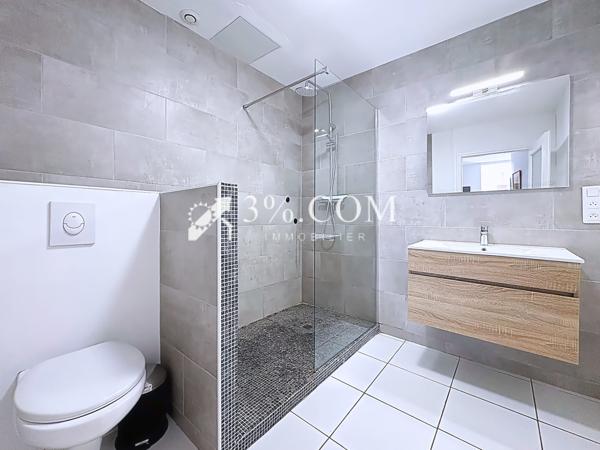 Maison 8 pièce(s) 4 chambre(s) 183 m²