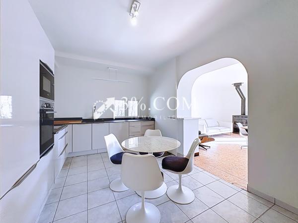 Maison 8 pièce(s) 4 chambre(s) 183 m²