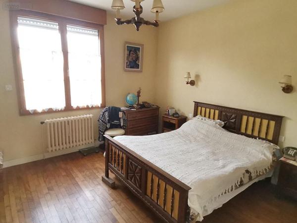 Maison à vendre à Montfort-sur-Meu en Ille-et-Vilaine (35160), ref : 048-V1290V