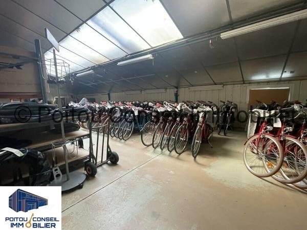A VENDRE IDEALE PROMOTION FONCIER DE 5950m2 CENTRE VILLE DE FONTENAY LE COMTE FACILE D’ACCES