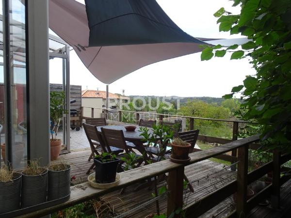 ardin centre bourg jolie maison ancienne 4 chambres, jardin, terrasse.