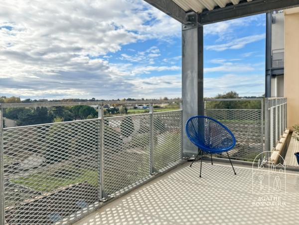 Arles (13200) Appartement T3 74 m2 avec terrasse et 2 places de parking