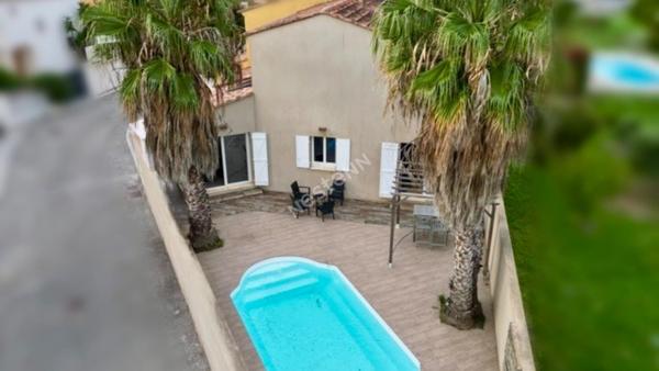 Maison à vendre à La Ciotat - calme et fonctionnelle.