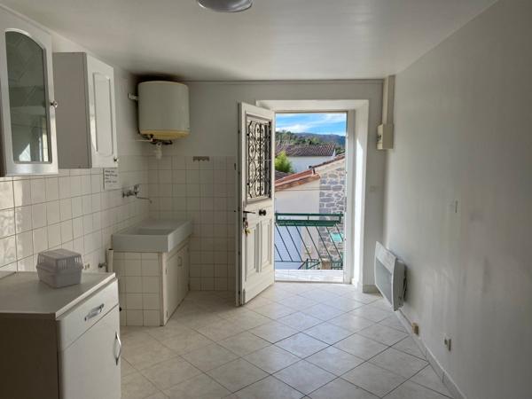 Appartement une chambre avec parking