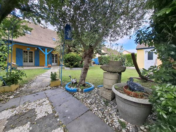 À vendre - Maison traditionnelle, 6 pièces située à Beaumont-sur-Sarthe (72170)