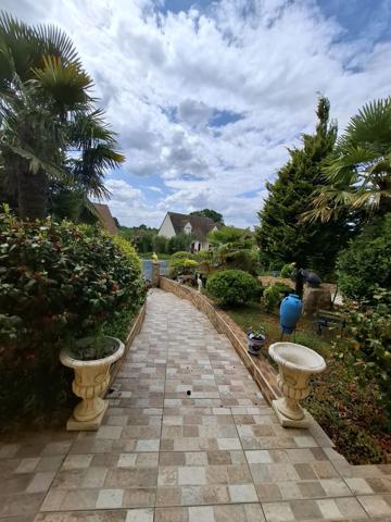 À vendre - Maison traditionnelle, 6 pièces située à Beaumont-sur-Sarthe (72170)