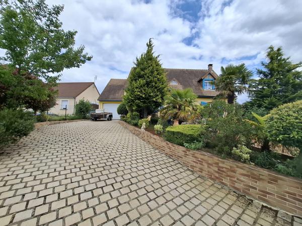 À vendre - Maison traditionnelle, 6 pièces située à Beaumont-sur-Sarthe (72170)