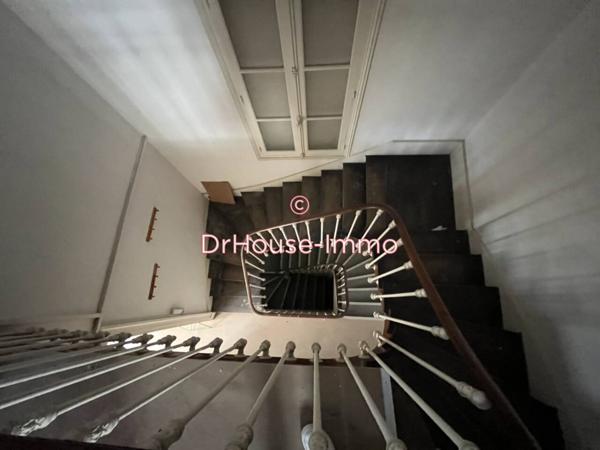 Immeuble à vendre de 415 m²