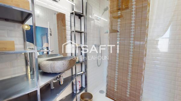 Maison de ville 4 chambres, cave et cours