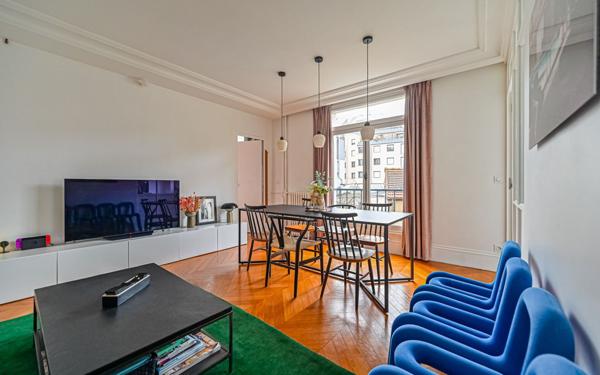Appartement à vendre    3 pièces • 59,11 m2 Paris 19