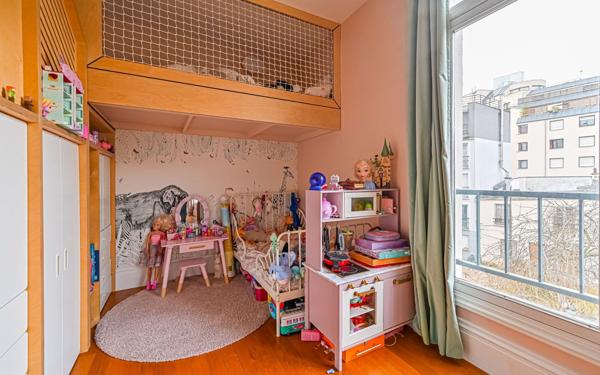 Appartement à vendre    3 pièces • 59,11 m2 Paris 19