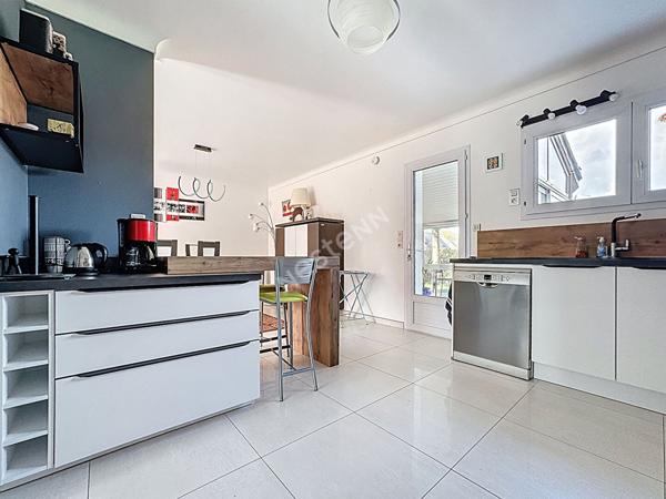 Maison familiale à vendre à Ancenis - 5 chambres, véranda, grand garage et jardin