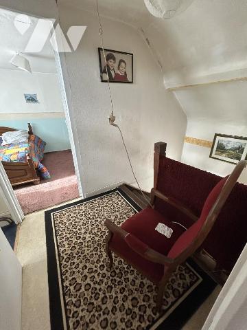 Maison en pierres avec terrain constructible