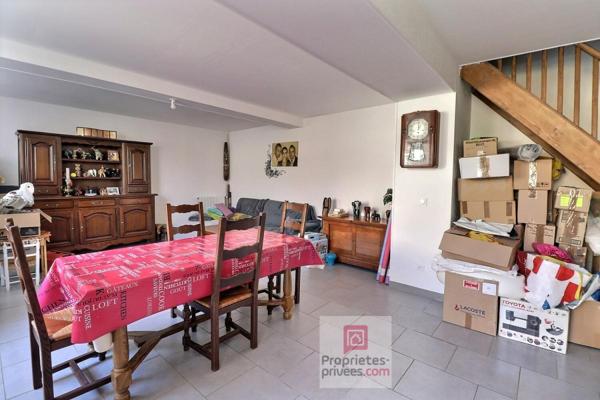 Deux Maisons 7 pièces dont 1 entièrement rénovée avec garage, dépendances + une autre maison attenante à rénover totalement