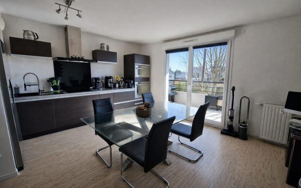 Appartement à vendre    4 pièces • 73 m2 Claye-Souilly